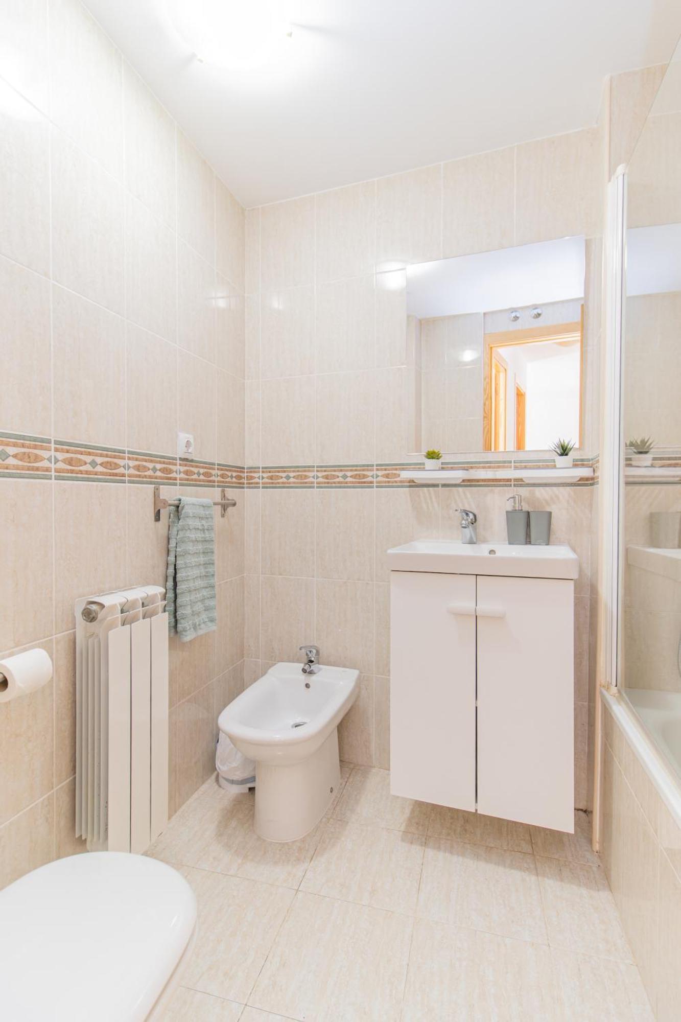 Apartment Cozy & Free Parking In *