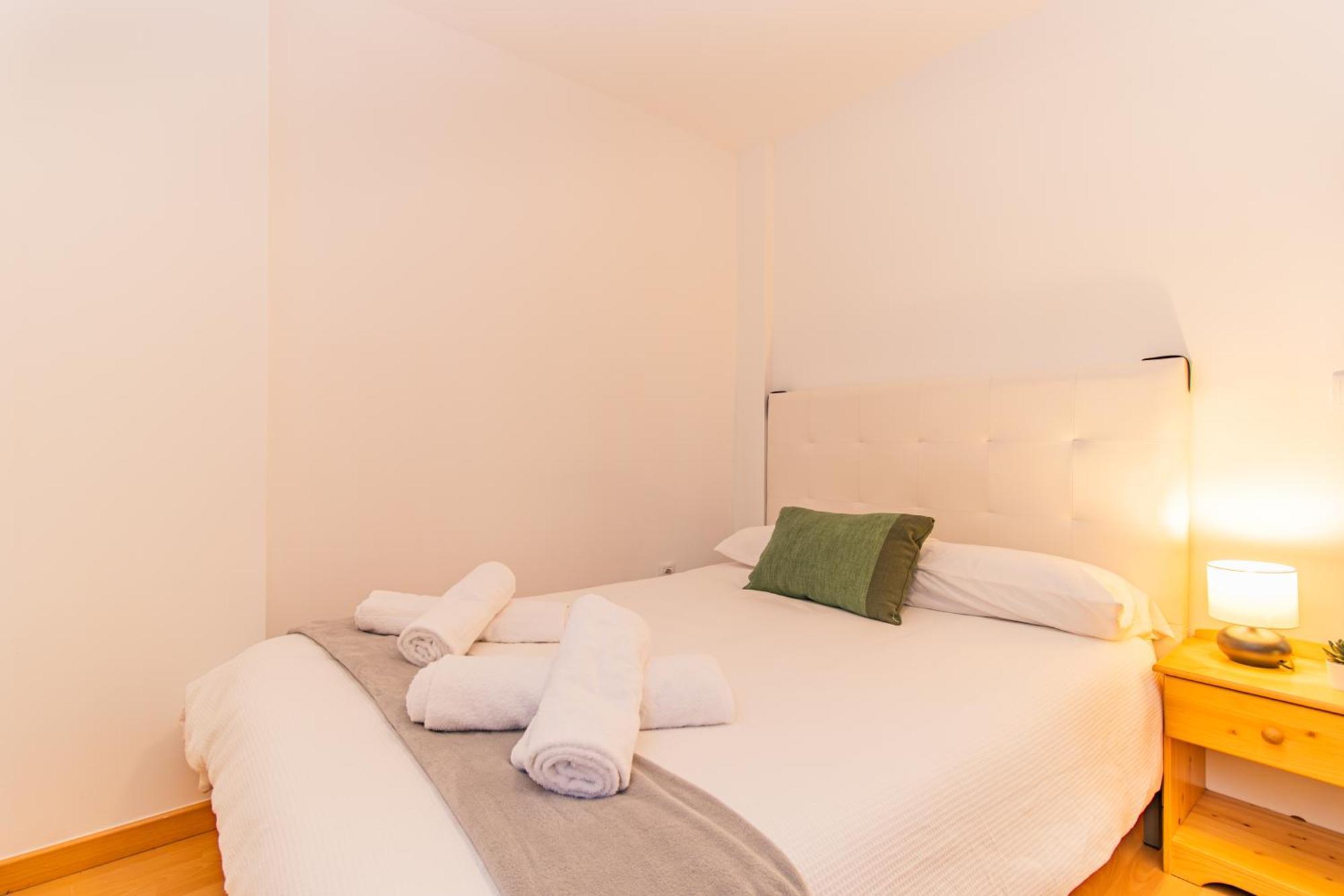 Cozy & Free Parking In *